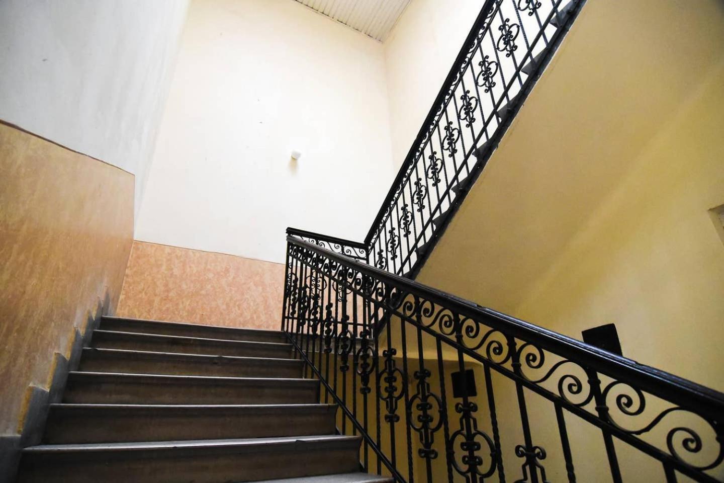 Central & Colorful Studio With Air Conditioning بودابست المظهر الخارجي الصورة